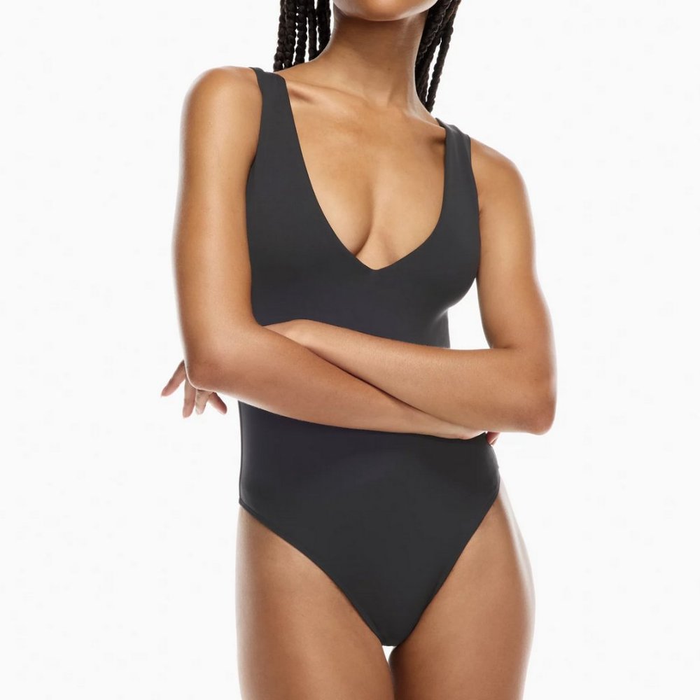 Aritzia BRAND NEW Contour V-neck Bodysuit (Black)